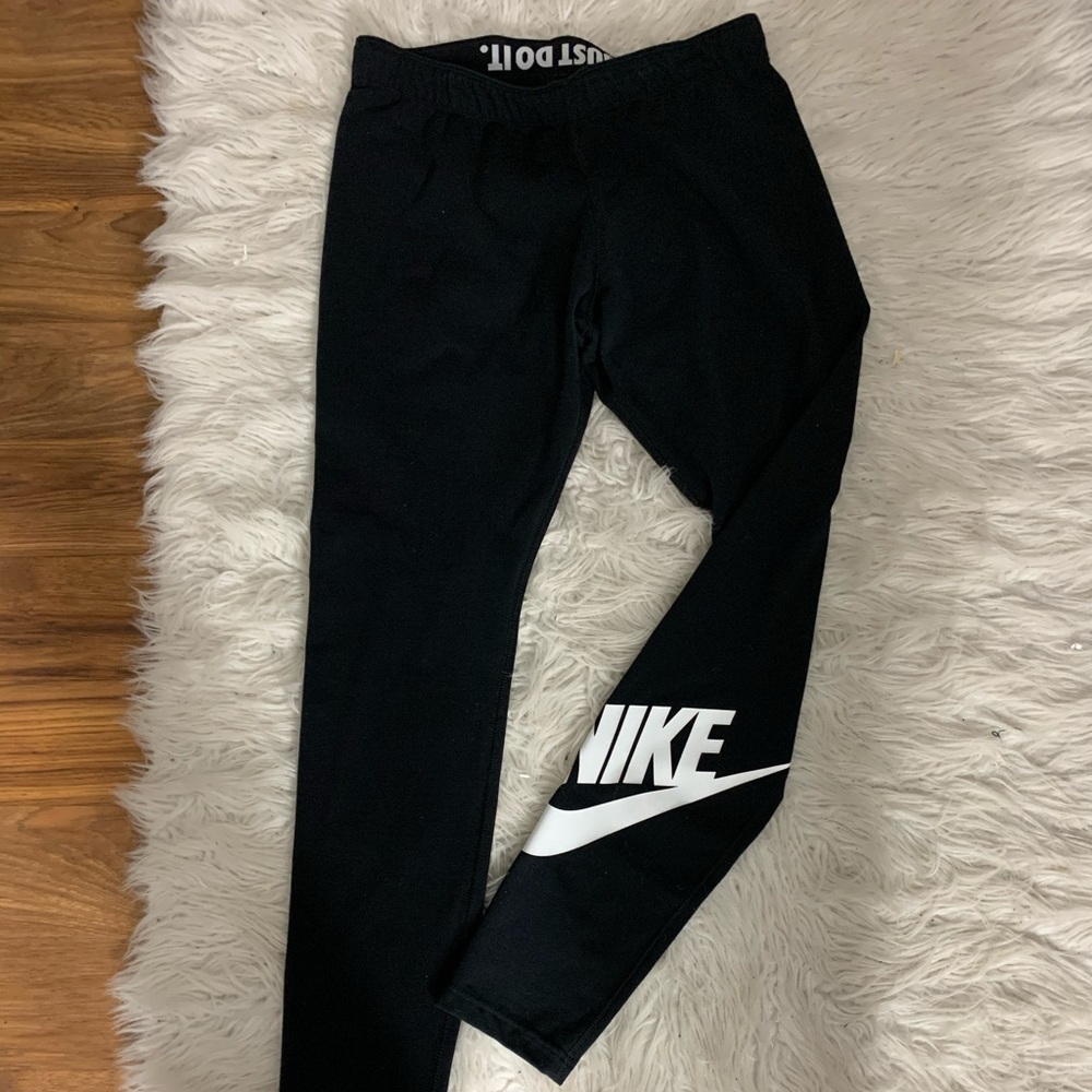 Nike leggings
